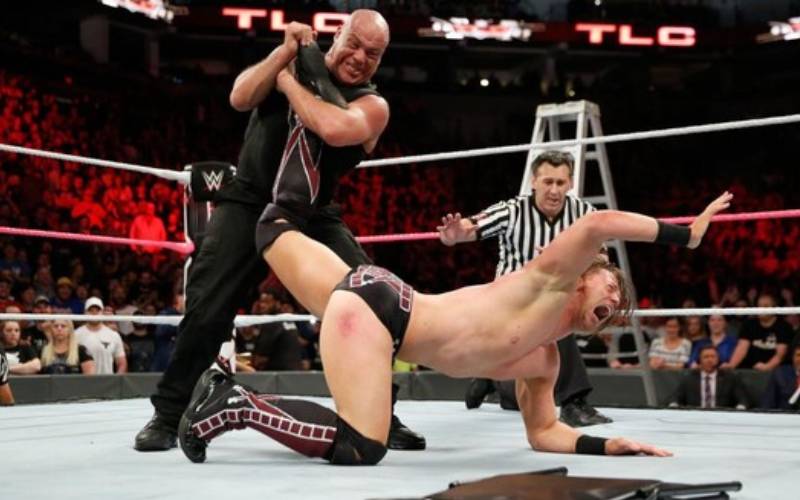 Kurt Angle Reveals He Fought With Torn Muscle At TLC 2017