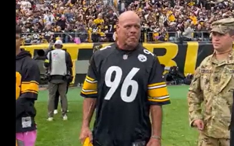 Kurt Angle Spotted At Pittsburgh Steelers Game