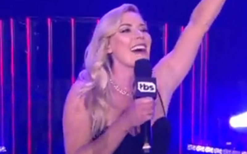 Renee Paquette Makes AEW Dynamite Debut