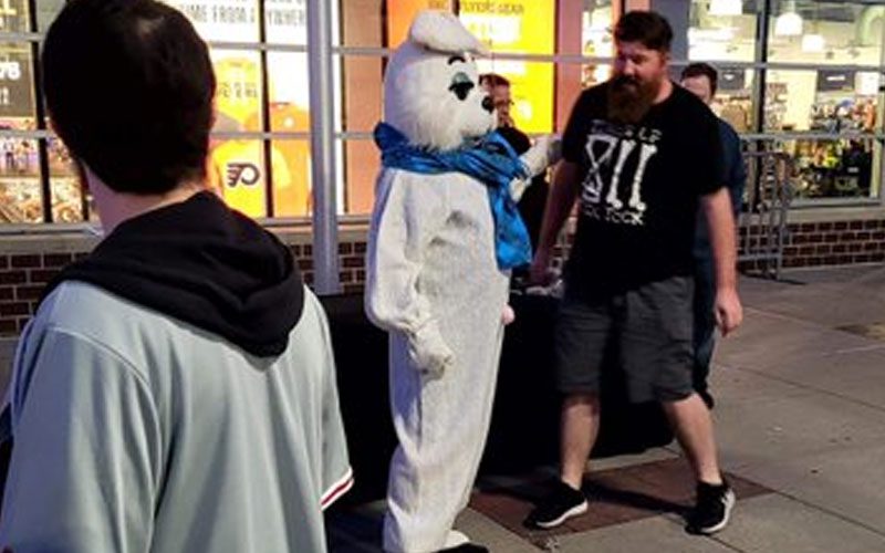 White Rabbits Invade Philadelphia Ahead Of WWE Extreme Rules