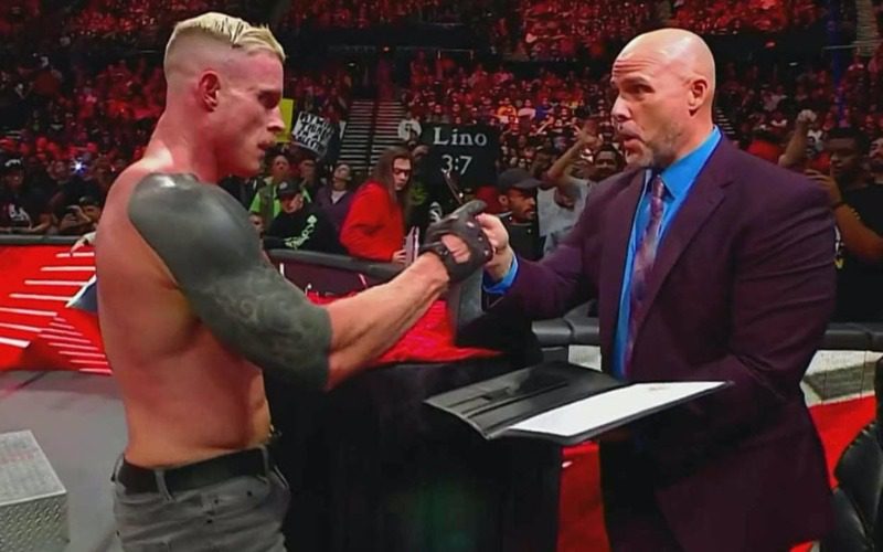 Dexter Lumis Finally Gets WWE Contract On Raw