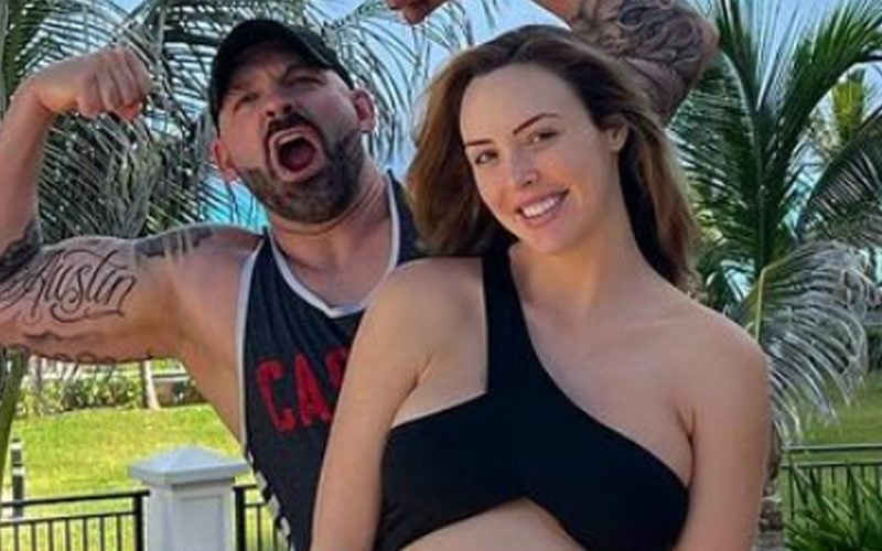 Cassie Lee Shows Off Baby Bump In Pregnancy Photo With Shawn Spears