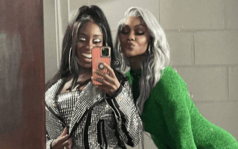 Jade Cargill & Naomi Link Up To Watch Hawks Vs Thunder Game