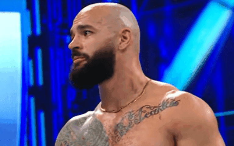 Ricochet Receives Standing Ovation From Chicago Crowd On WWE SmackDown