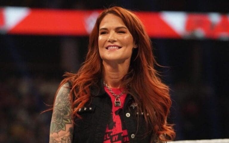 Lita Set For WWE RAW Return