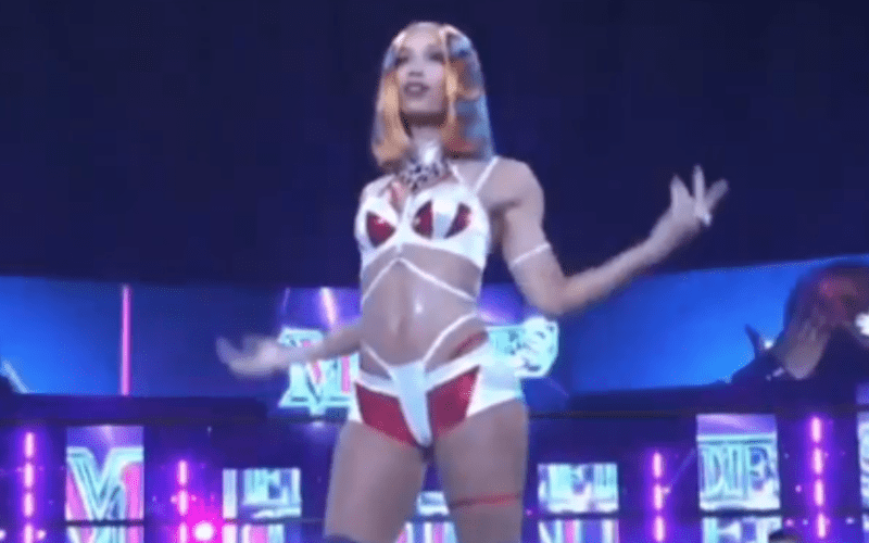Sasha Banks Debuts As Mercedes Mone During NJPW Wrestle Kingdom 17