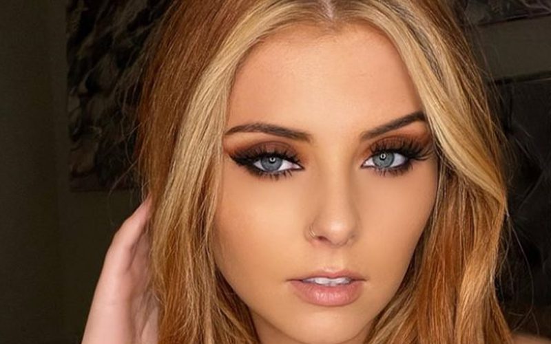 Brandi Lauren Rings In The New Year With Revealing Photo Drop