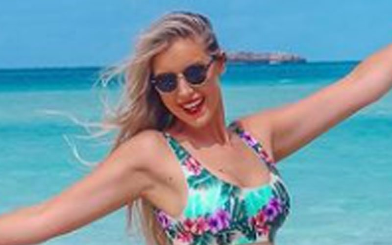 Noelle Foley Wants To Get Some Vitamin D In Gorgeous Blue Bikini Photo Drop