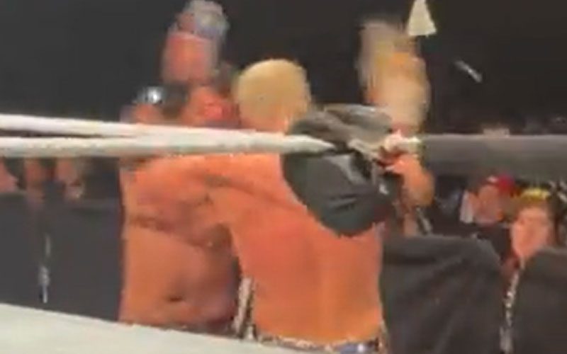 Cody Rhodes Throws Beer At Seth Rollins During WWE Live Event