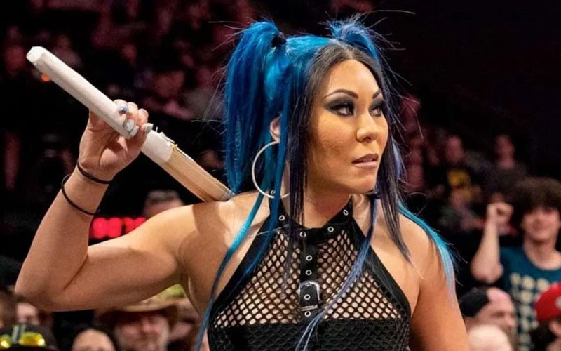 Mia Yim Rips Fan Who Falsely Accused Shayna Baszler Of Scamming Him