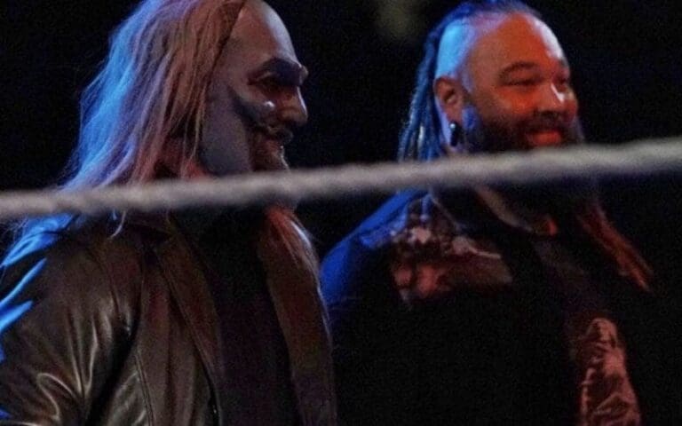Bray Wyatt Wears Uncle Howdy's Mask During WWE Live Event