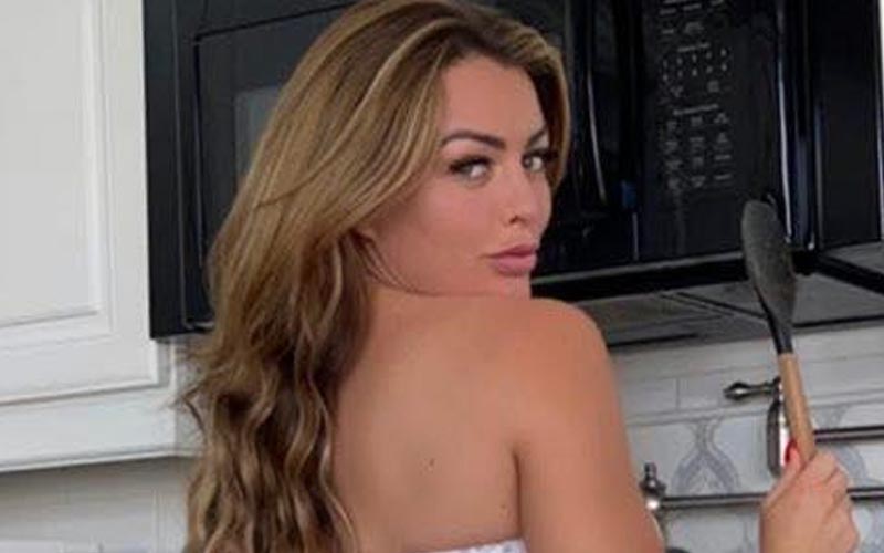 Mandy Rose Strips Down In The Kitchen For Smoking Photo Drop