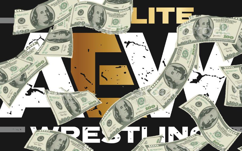 AEW Fans Handed Money To Wrestlers At Ringside During Dynamite