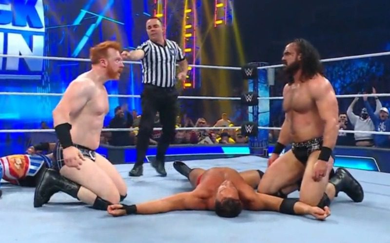 No. 1 Contender’s Match On WWE SmackDown Ends In Controversy