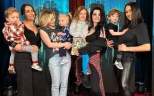 Saraya Reconnects With Total Divas Co-stars For Rare Photo-op