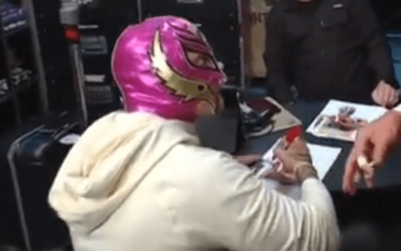 Rey Mysterio Dropped Spanish Profanity On WWE SmackDown This Week