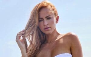 Summer Rae Is Waiting In Mesmerizing Beach Photo Drop