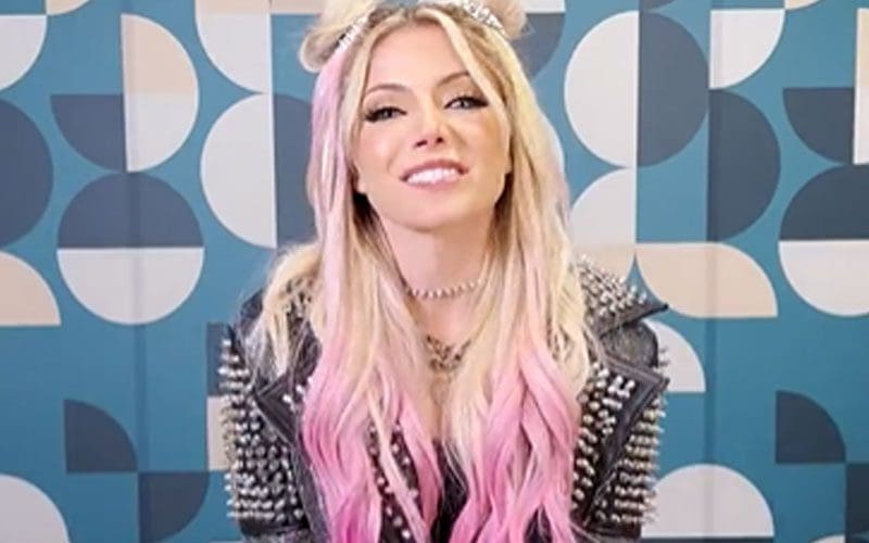 Alexa Bliss Says Goodbye To Her Abs After Pregnancy Announcement