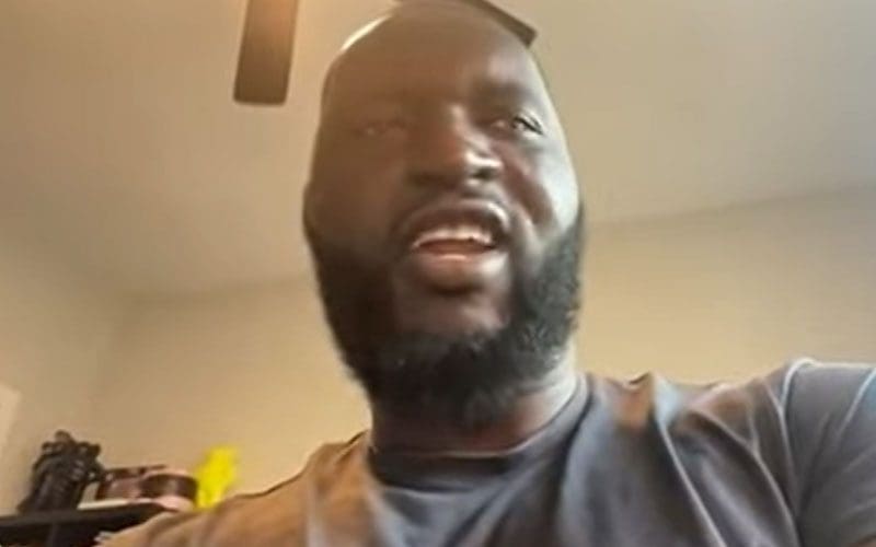 Omos Focused on “Shutting Fans Up” After WWE Booking Criticism