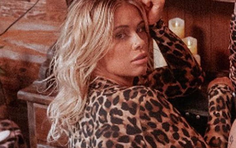 Paige VanZant’s Alluring Black Underwear Photo Wins Hearts