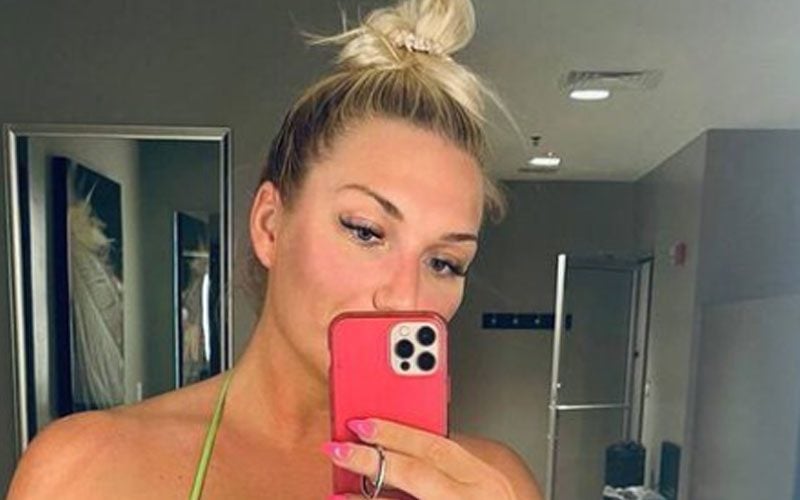 Hulk Hogan’s Daughter Brooke’s Workout Bikini Bod Has Fans Losing Their Minds