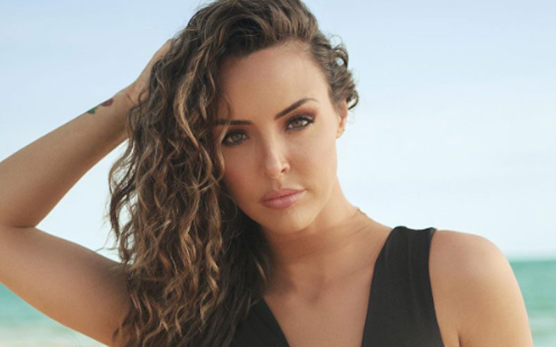 Cassie Lee Enjoys the California Sunrise With Incredible Black Swimsuit Photo