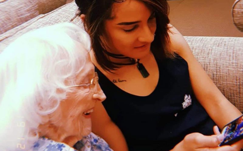 Dakota Kai Shares Heartbreaking News of Her Beloved Grandmother’s Passing