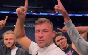 Several AEW Stars Pay Tribute To The Bloodline