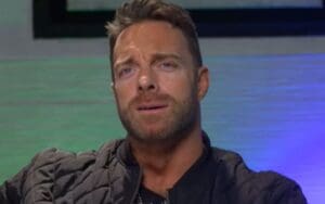 LA Knight Says Fans Are Sick of Roman Reigns' WWE Title Run