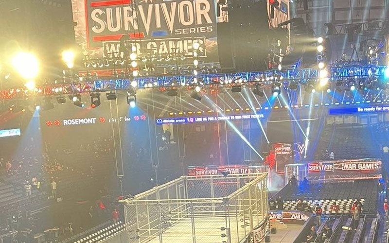 CM Punk Chants Start Before WWE Survivor Series In Chicago