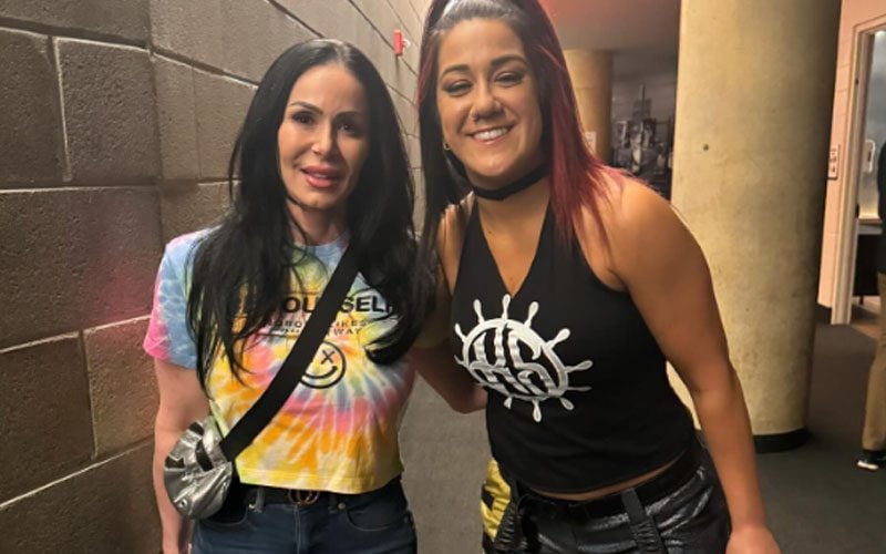 Adult Star Kendra Lust Endorses ‘Bayley Is Hot’ Movement After WWE Live Event