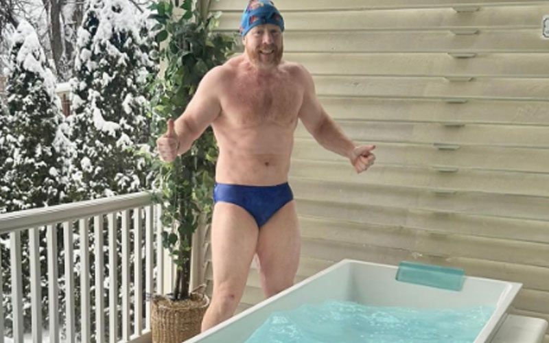Sheamus Takes Cold Plunge Ahead of Imminent WWE Return