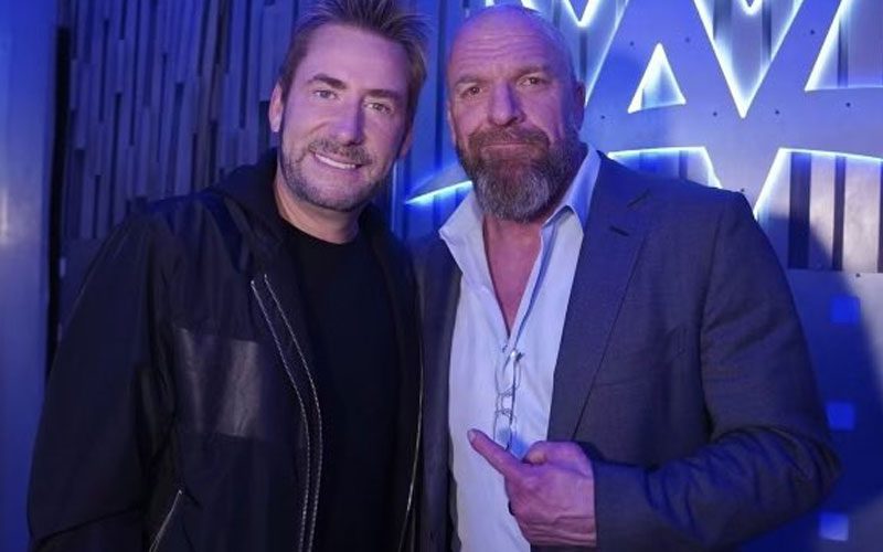 Triple H Executes Signature Pointing Pose With Nickelback’s Chad Kroeger After 1/5 WWE SmackDown