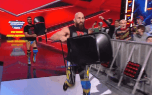 LA Knight Qualifies for Men’s Elimination Chamber Match on 2/12 WWE RAW