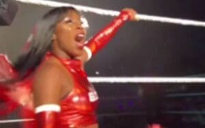 Naomi Pays Tribute to Vienna With Her Outfit on WWE Live Event