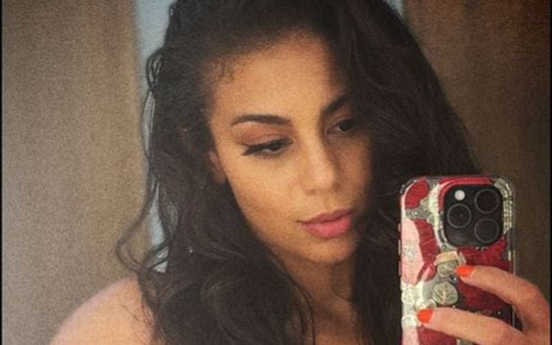 Samantha Irvin Shocks Fans With Birthday Suit Photo