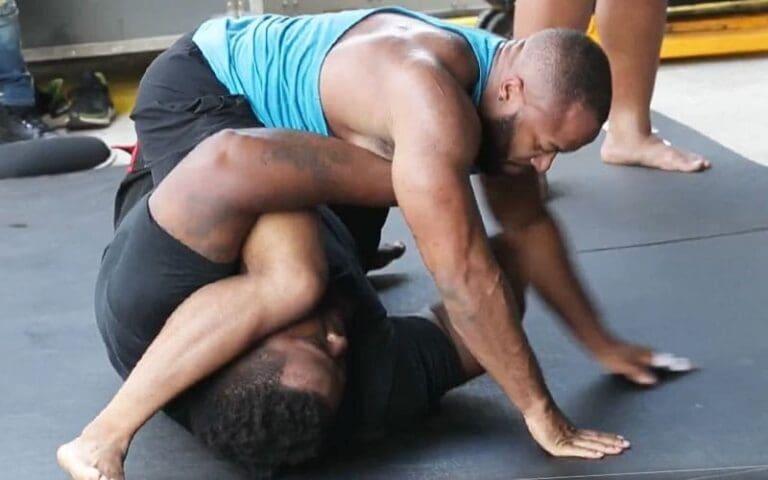 Jonathan Gresham’s Unexpected MMA Training with Wiz Khalifa’s Bodyguard Caught on Camera