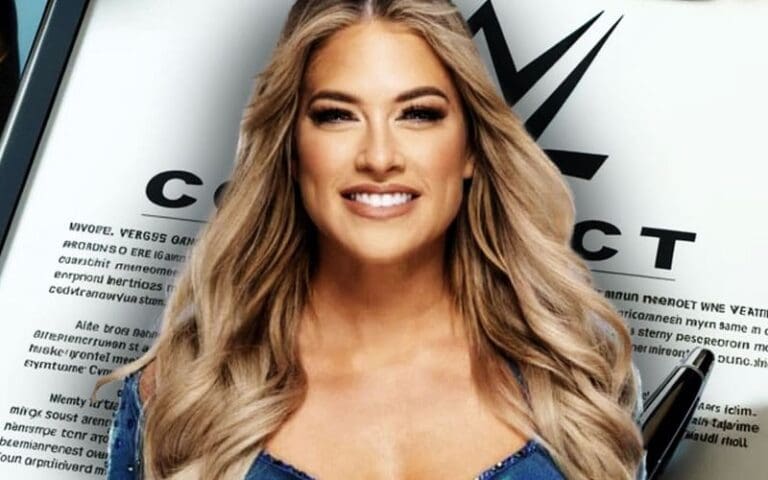 Kelly Kelly Signs WWE Legends Deal