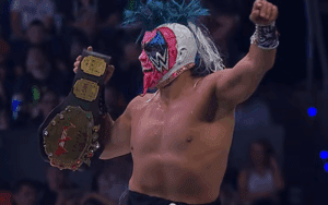 Los Garzas Lose AAA Tag Team Titles In Brutal Triplemania XXXIII Street Fight
