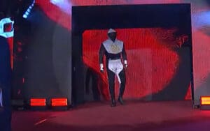 Omos Officially Debuts in AAA at TripleManía XXXIII After Months Off WWE TV