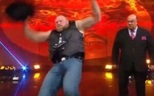 Brock Lesnar Takes Accidental Fall During Botched Entrance On 11/24 WWE RAW