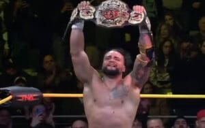 Mike Santana Reclaims TNA World Title During Company's AMC Debut