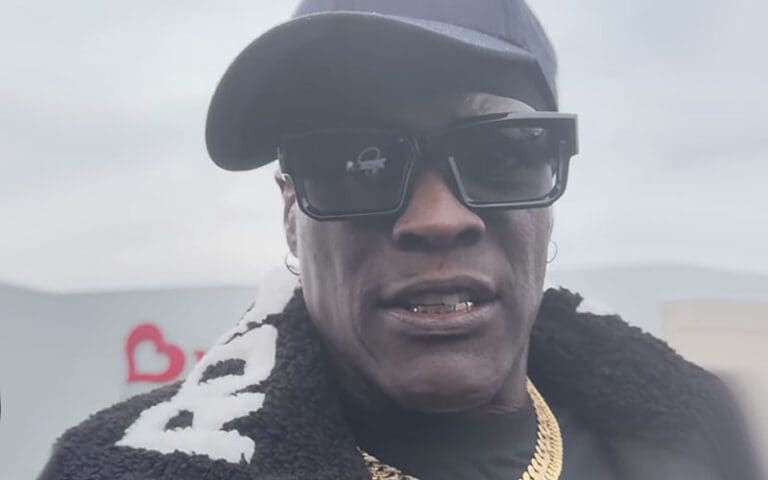 R-Truth Apologizes For Missing WWE SmackDown After Travel Mix-Up