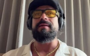 Andrade Explains How His Selfie Spot With Female Fans Started In AEW