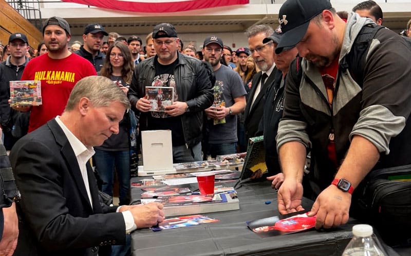 Fans Accuse John Laurinaitis of Using AI to Fake Signing Line at Wrestling Event