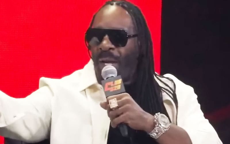 Booker T Opens Door to Final WWE Match With Younger Star