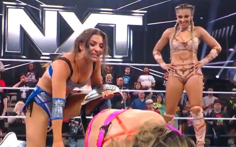 Kendal Grey needs to stop pretending that belt shot was an accident