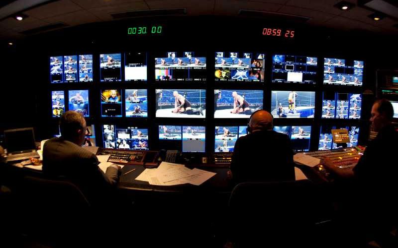 Why modern wrestling production is driving fans completely insane