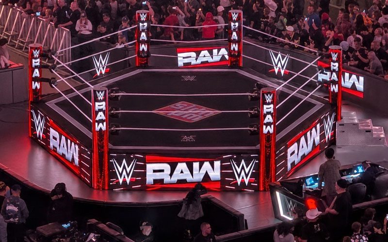 Penta Wants WWE To Bring Back A Six-Sided Ring