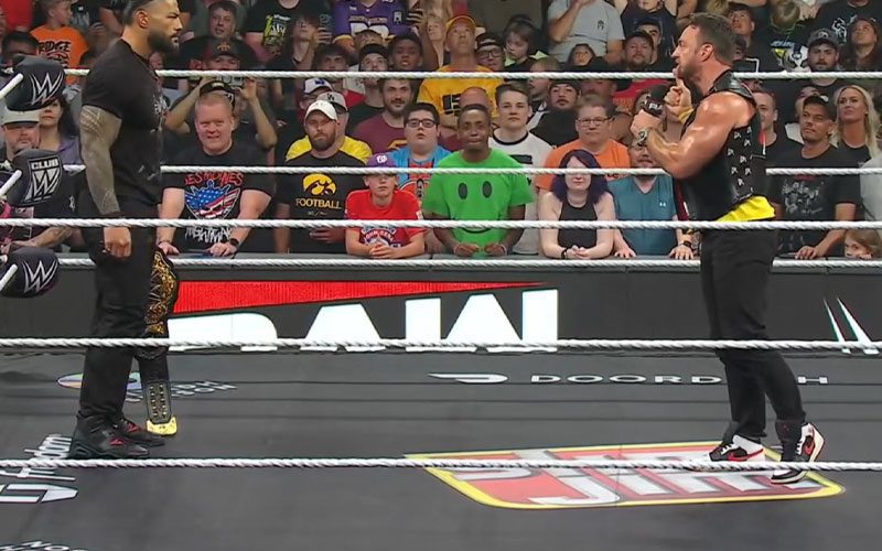LA Knight Humiliates Roman Reigns and Calls Him a Fraud on WWE Raw